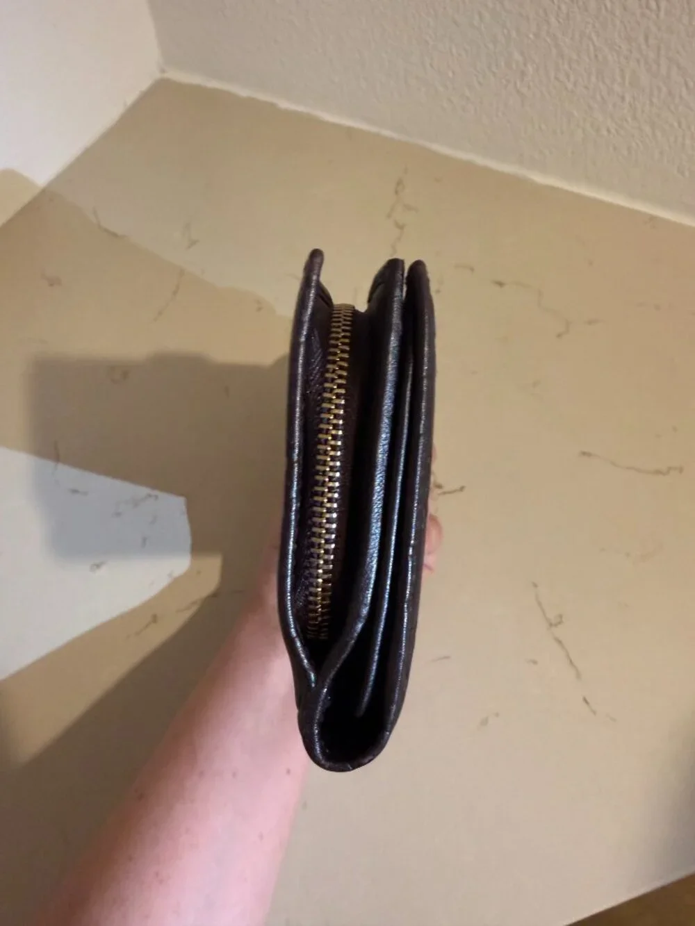 ✨ PRISTINE Gucci GG Supreme Zip Around Continental Wallet